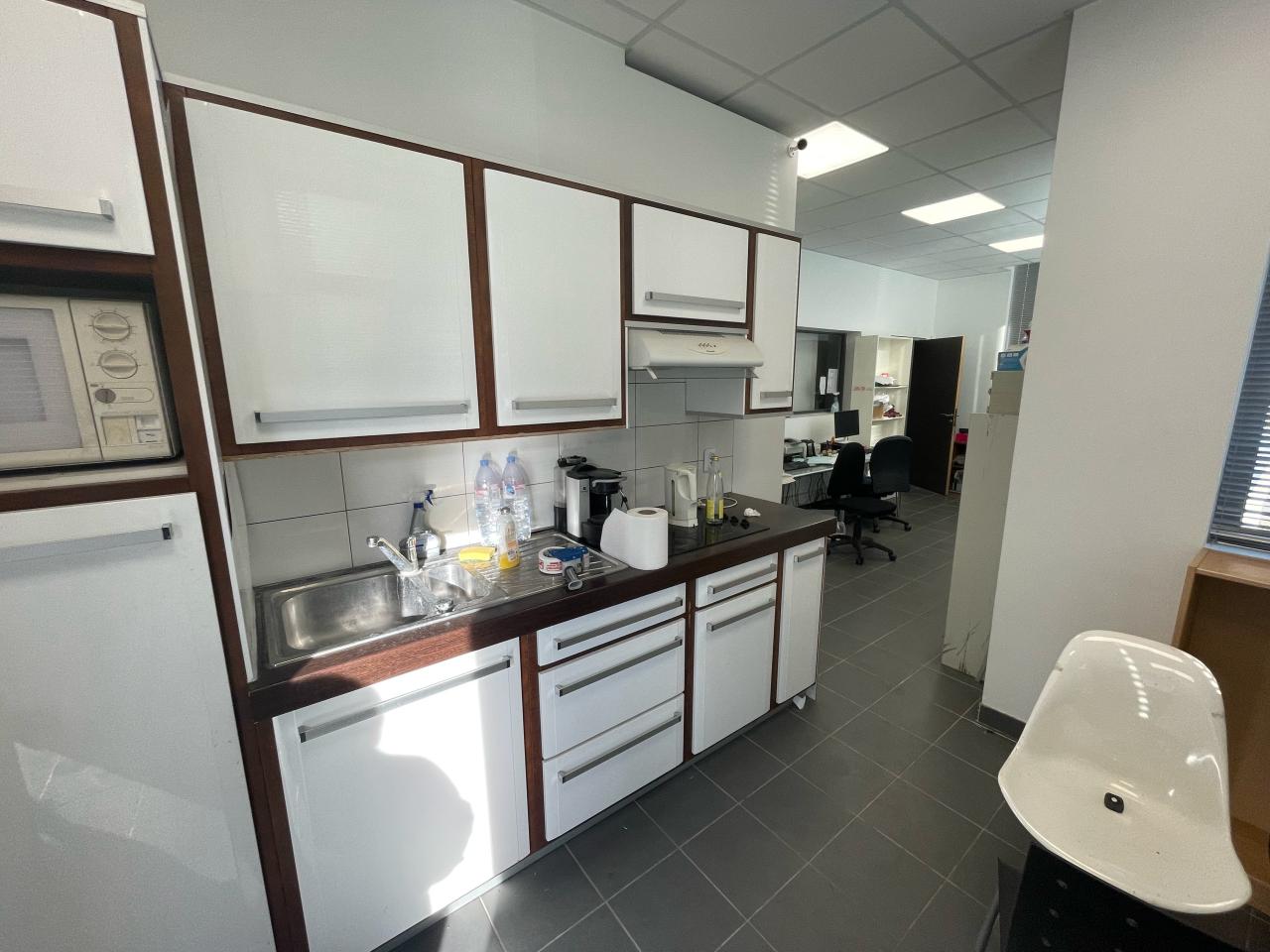 Local d'activité Le Blanc-Mesnil 332m² Location local d'activité Le Blanc-Mesnil Seine-Saint-Denis OLACT2425976 6